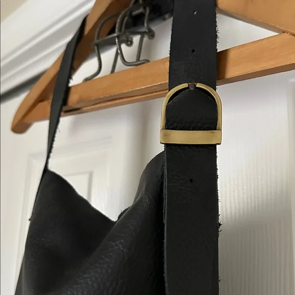 Black leather apron - Picture 3 of 9